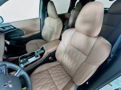 2025 Mitsubishi Outlander SEL