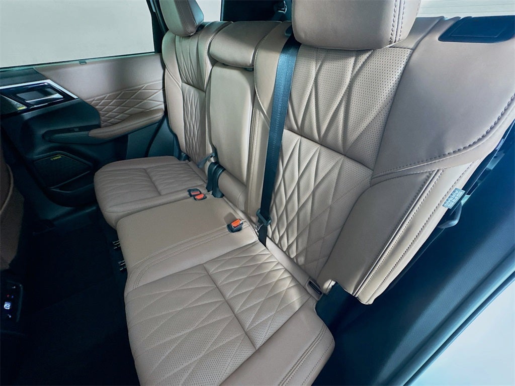 2025 Mitsubishi Outlander SEL