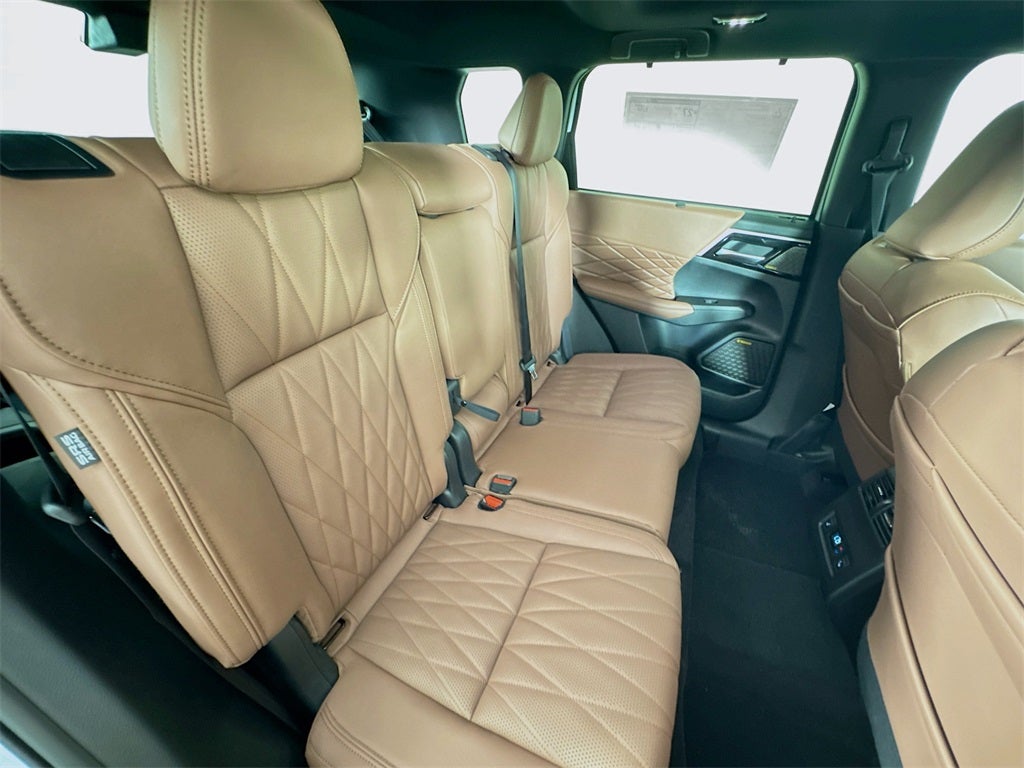 2025 Mitsubishi Outlander SEL