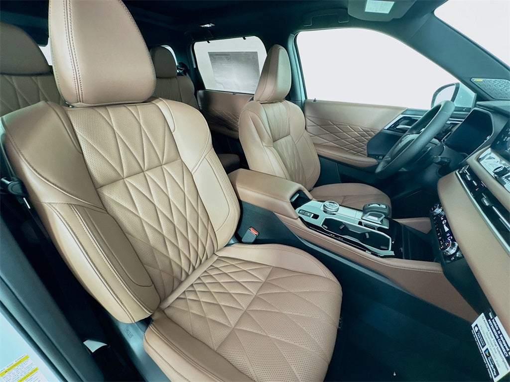 2025 Mitsubishi Outlander SEL