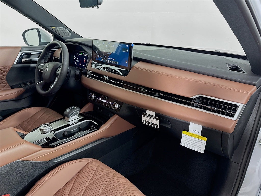 2025 Mitsubishi Outlander SEL