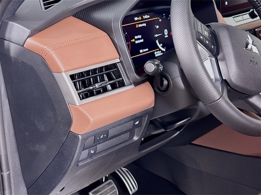 2025 Mitsubishi Outlander SEL