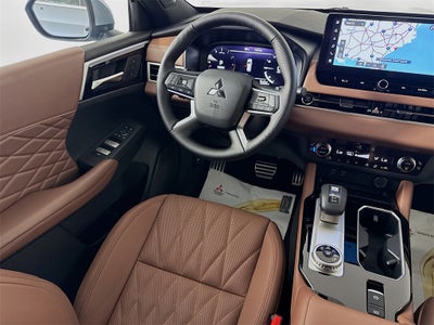 2025 Mitsubishi Outlander SEL