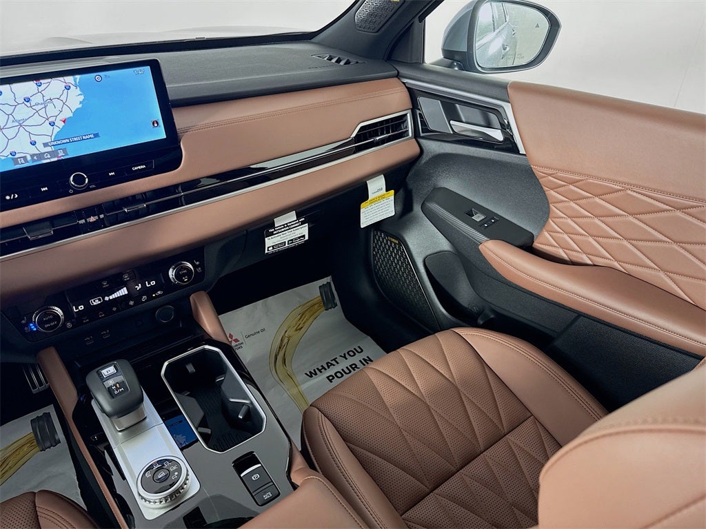 2025 Mitsubishi Outlander SEL