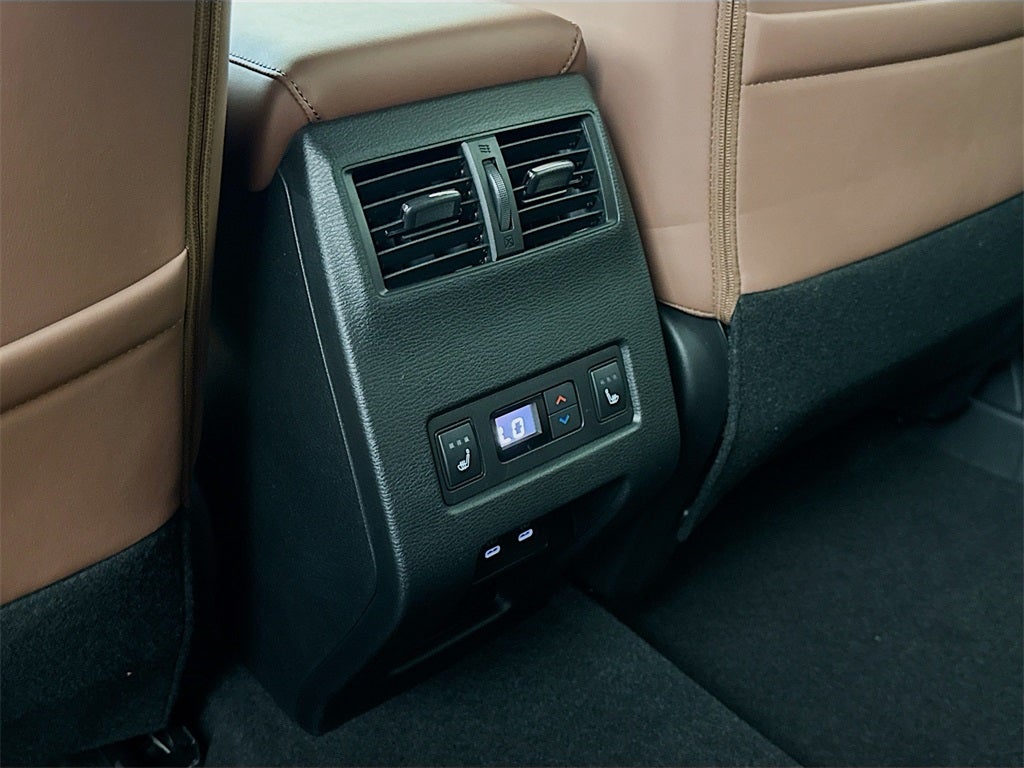 2025 Mitsubishi Outlander SEL