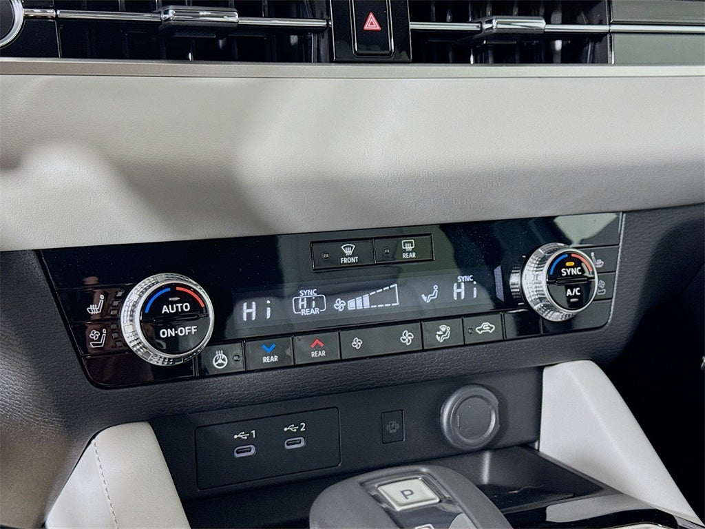 2025 Mitsubishi Outlander SEL