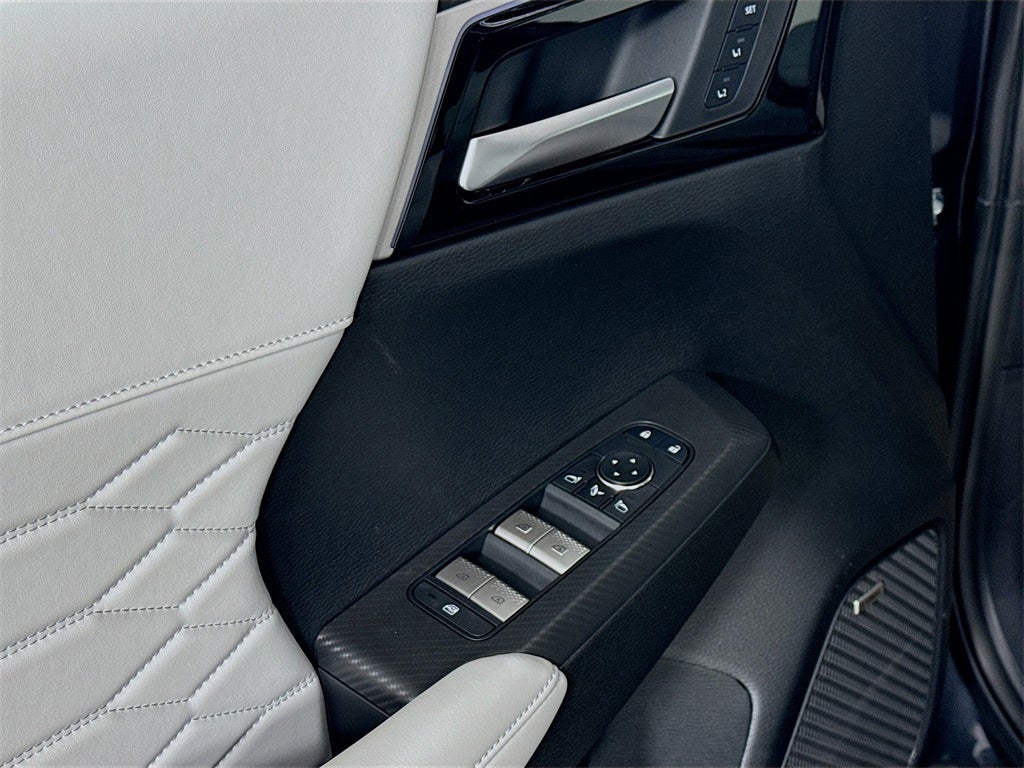 2025 Mitsubishi Outlander SEL