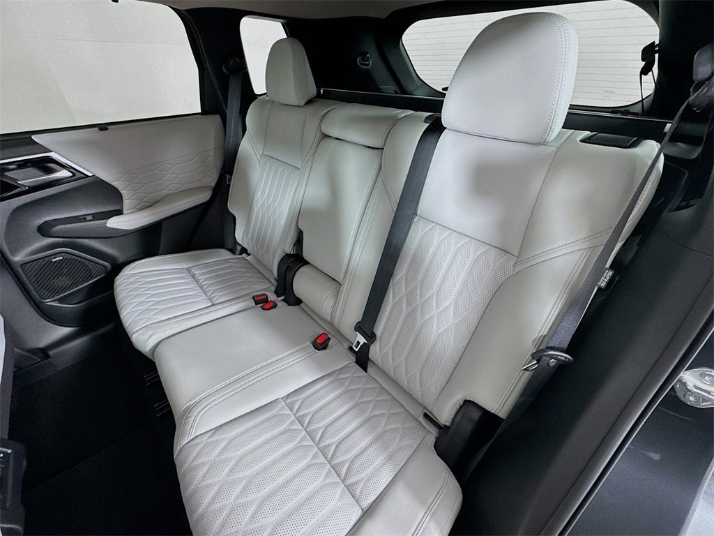 2025 Mitsubishi Outlander SEL