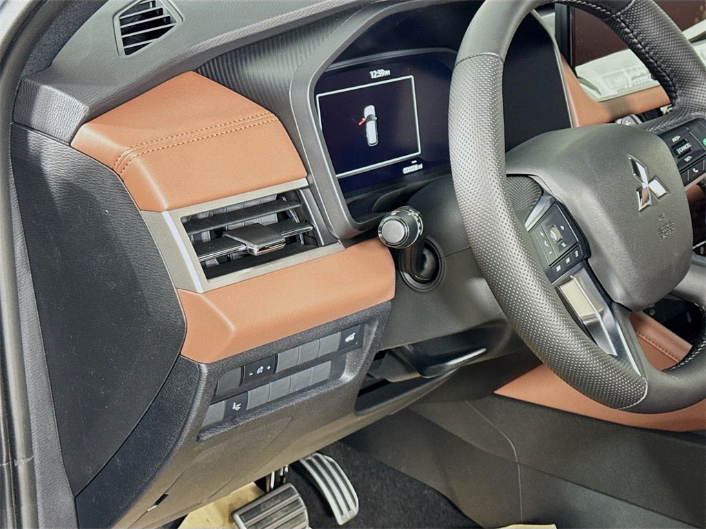 2025 Mitsubishi Outlander SEL