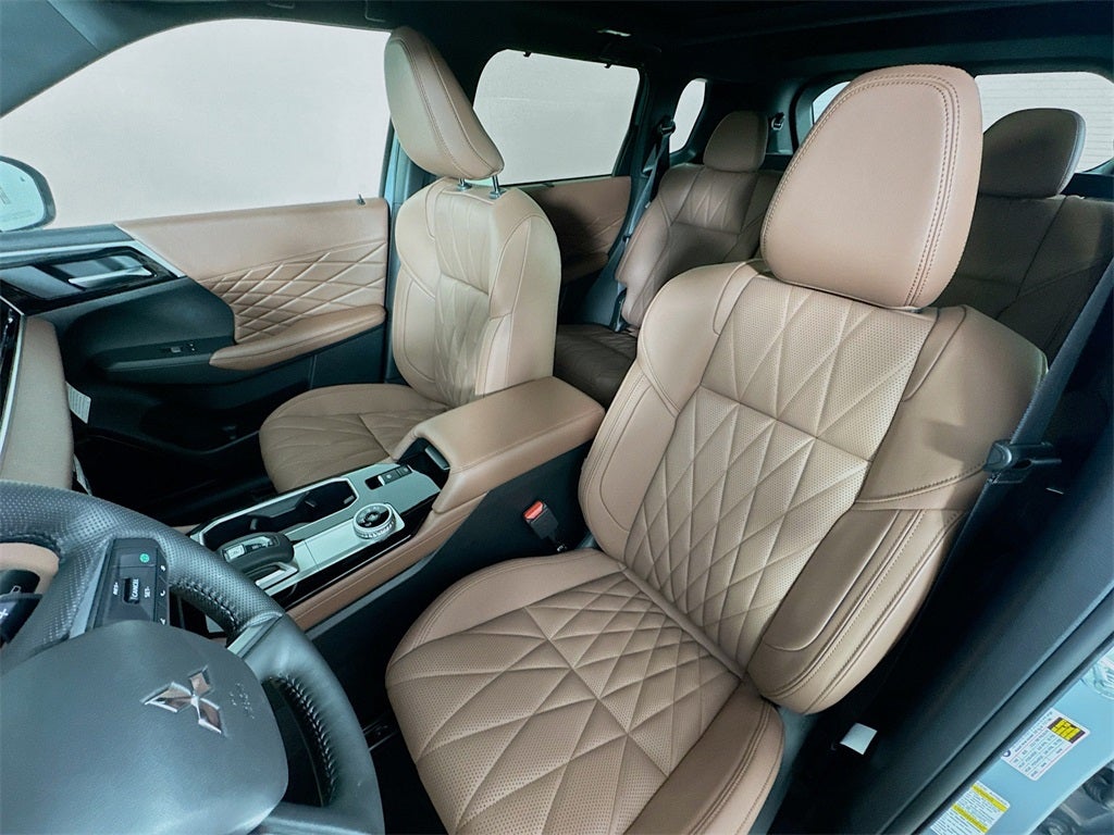 2025 Mitsubishi Outlander SEL