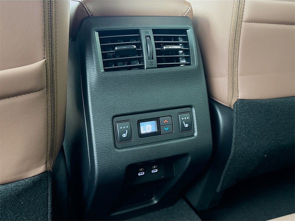 2025 Mitsubishi Outlander SEL