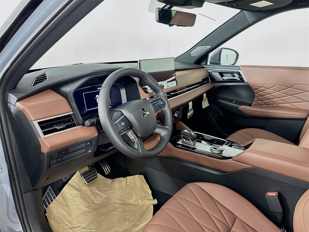 2025 Mitsubishi Outlander SEL