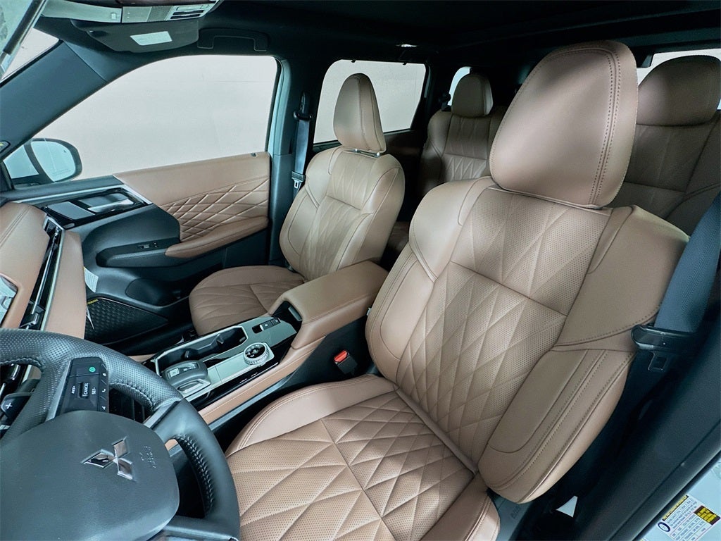 2025 Mitsubishi Outlander SEL