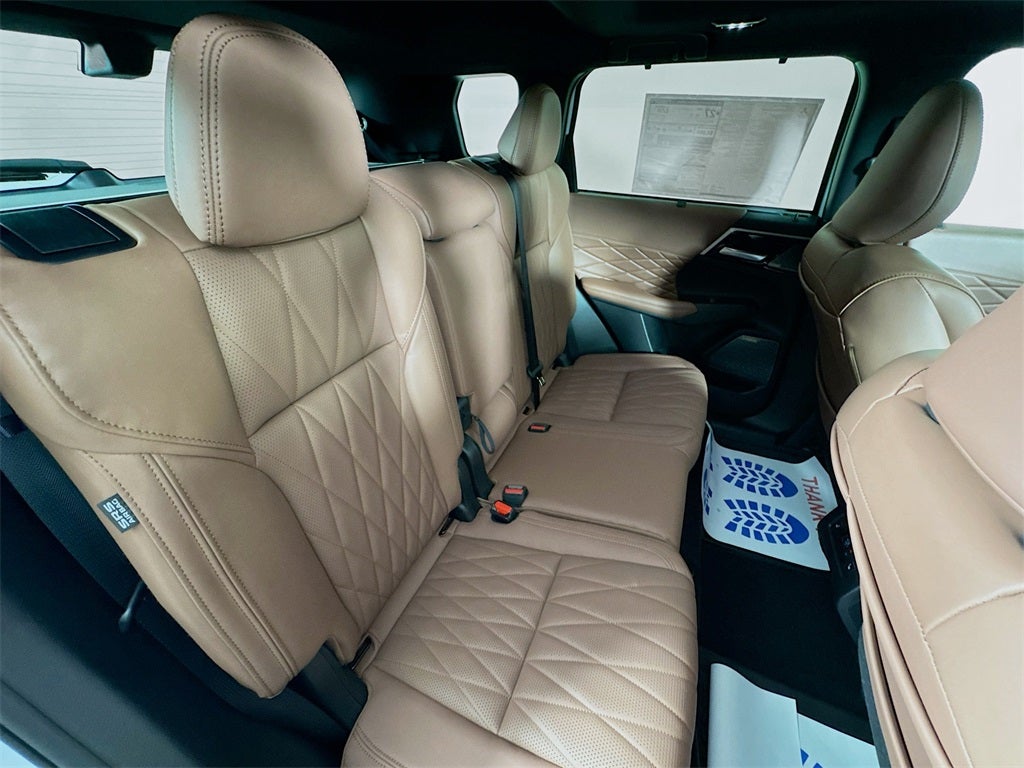 2025 Mitsubishi Outlander SEL