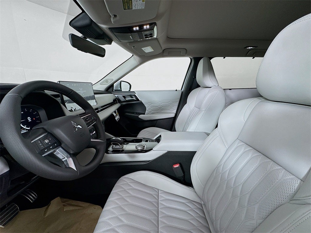 2026 Mitsubishi Outlander SEL