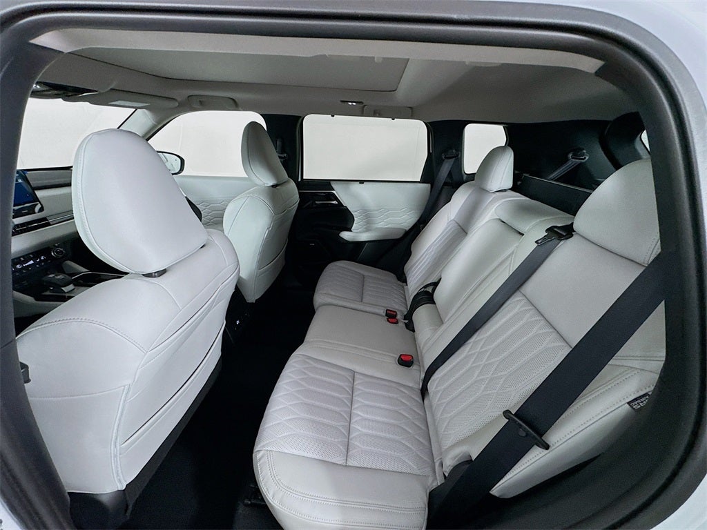 2026 Mitsubishi Outlander SEL