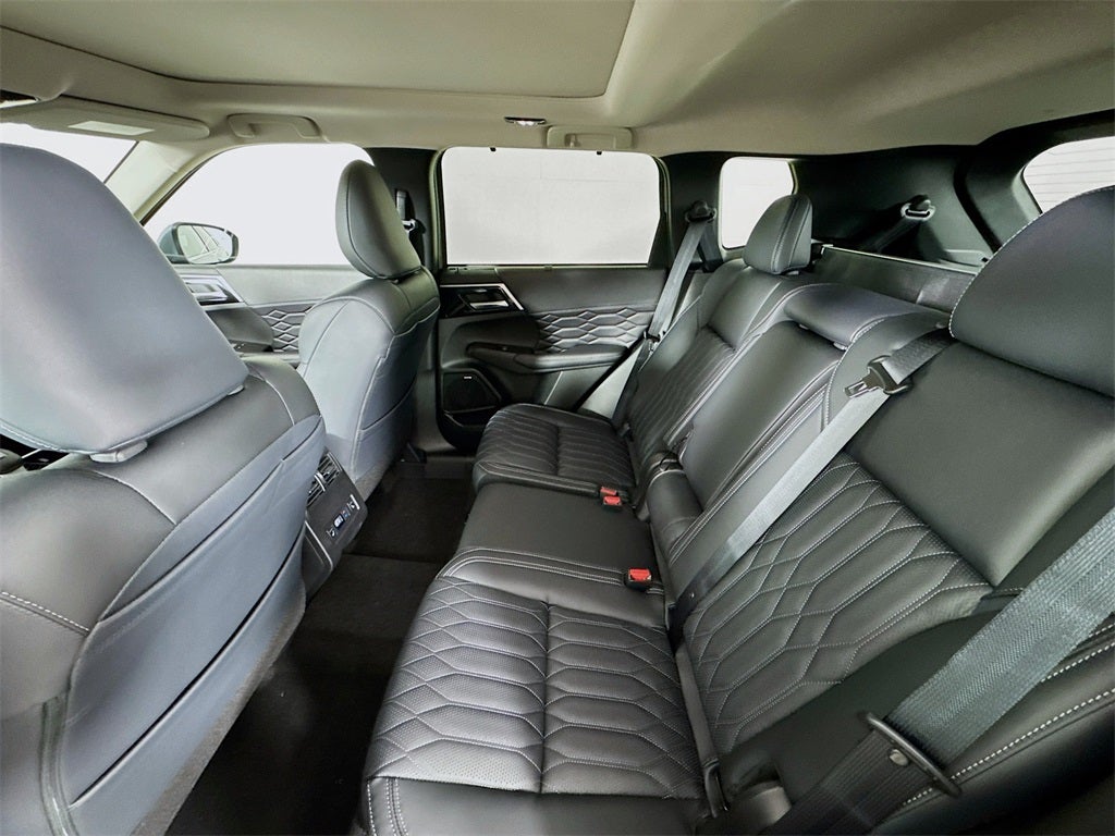 2026 Mitsubishi Outlander SEL