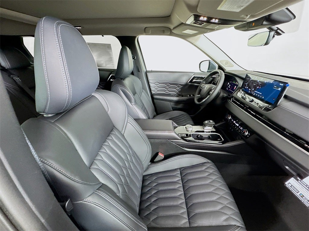 2026 Mitsubishi Outlander SEL