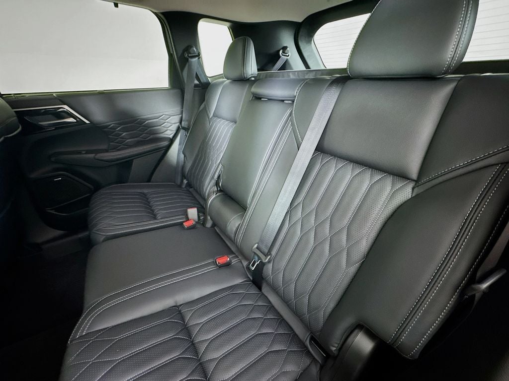 2026 Mitsubishi Outlander SEL