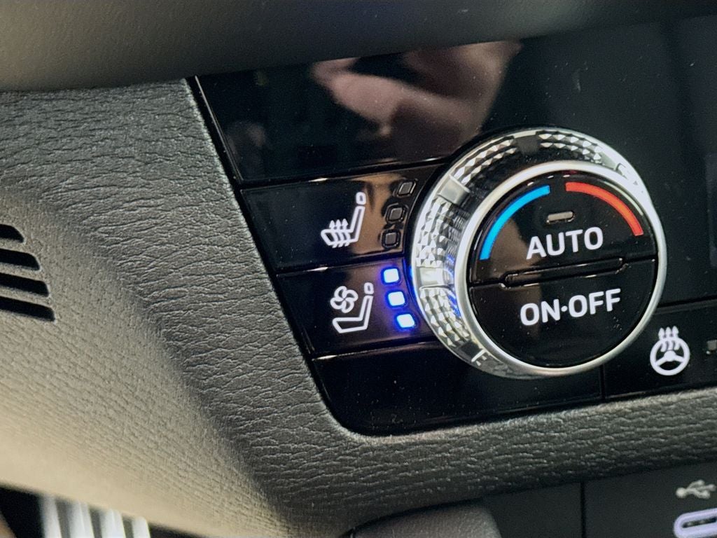 2026 Mitsubishi Outlander SEL