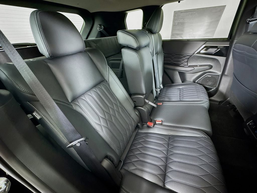 2026 Mitsubishi Outlander SEL