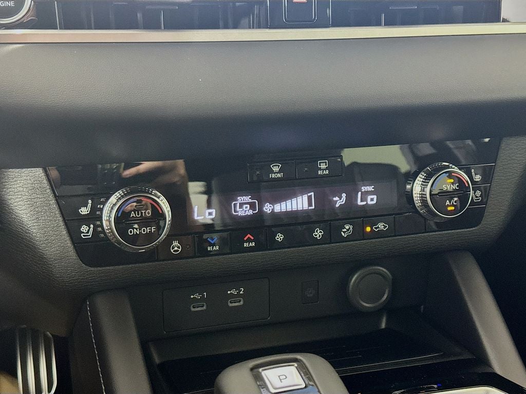 2026 Mitsubishi Outlander Black Edition
