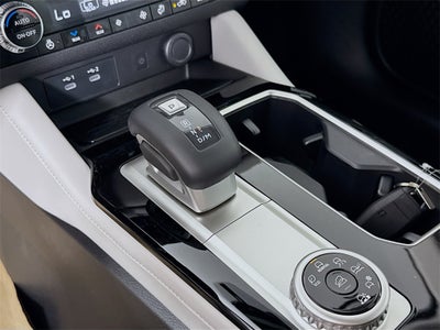 2025 Mitsubishi Outlander Platinum Edition