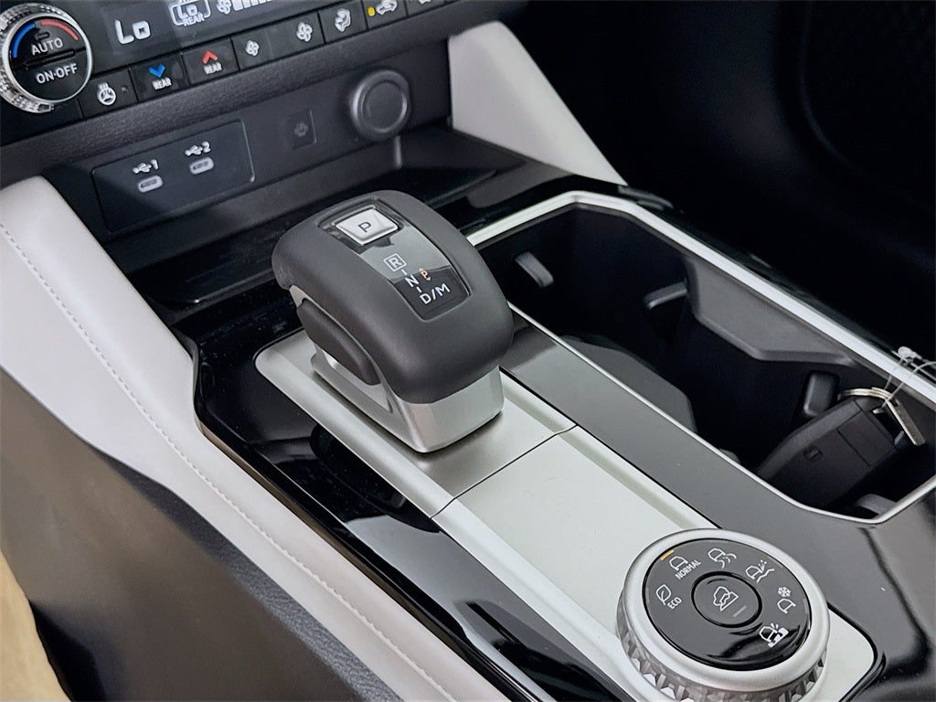 2025 Mitsubishi Outlander Platinum Edition