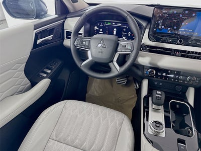 2025 Mitsubishi Outlander Platinum Edition