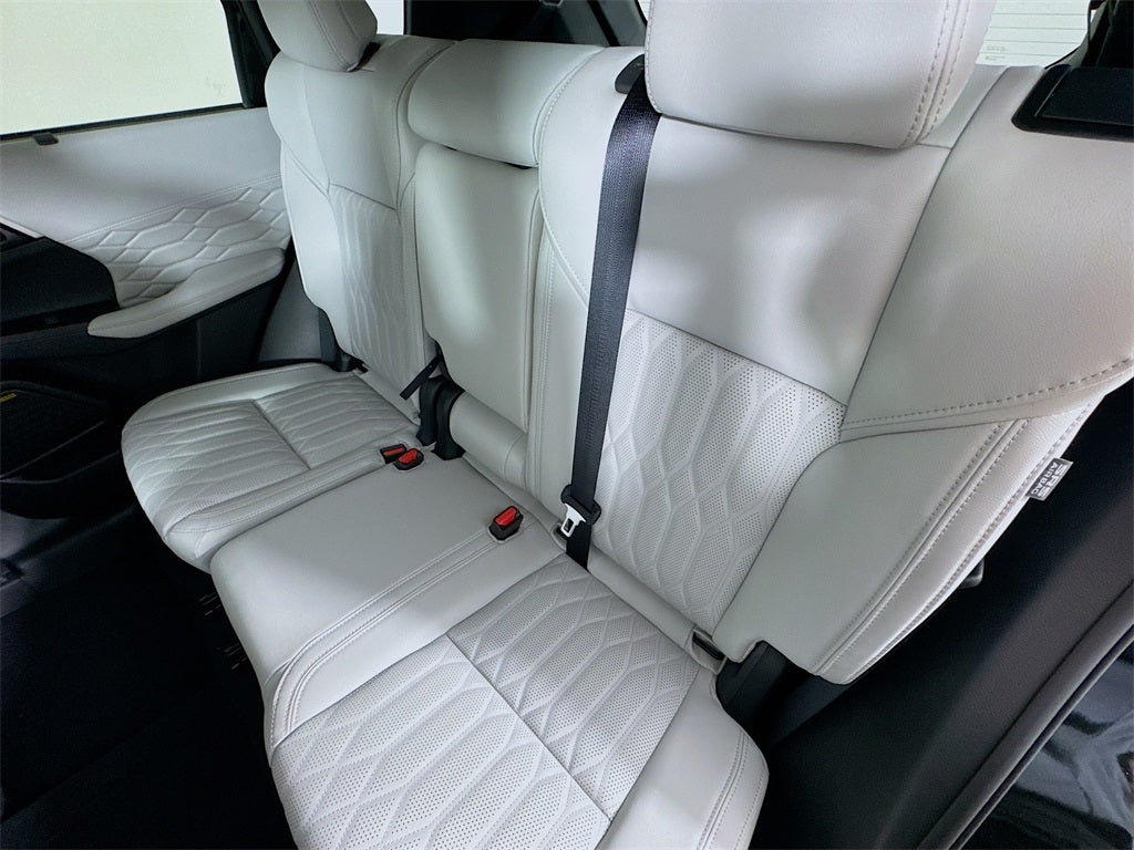 2025 Mitsubishi Outlander Platinum Edition