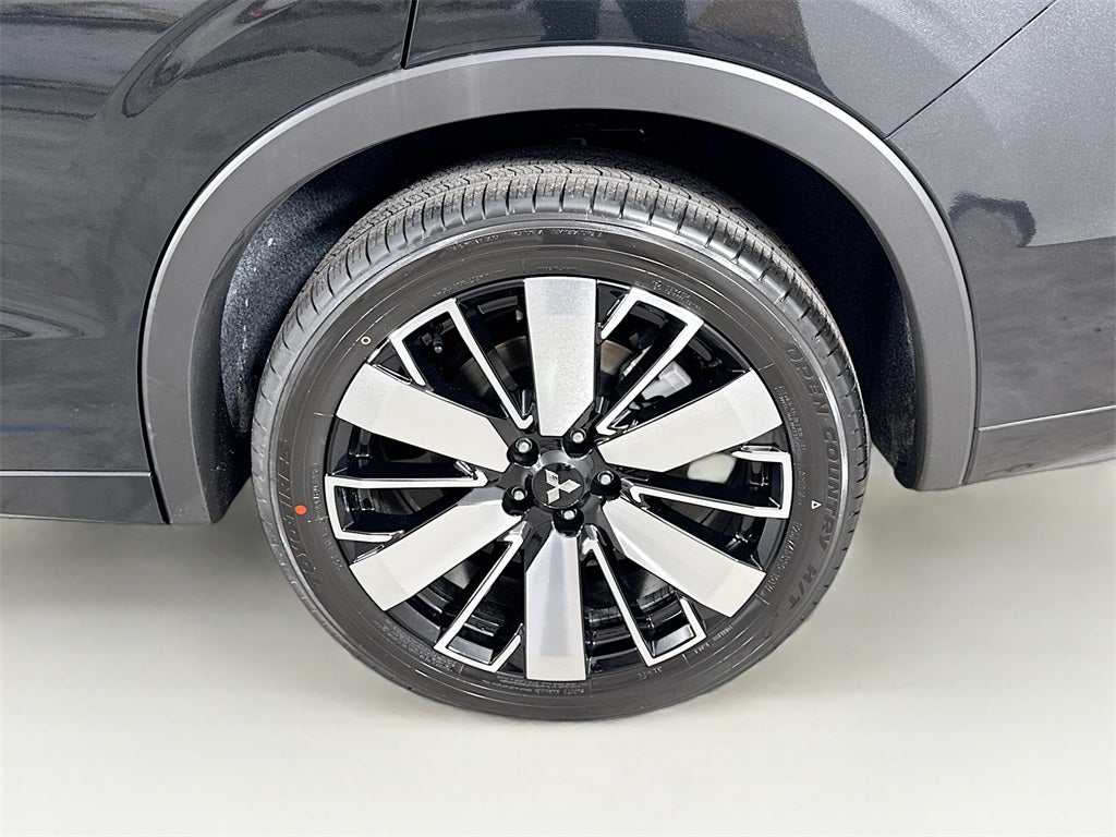 2025 Mitsubishi Outlander Platinum Edition