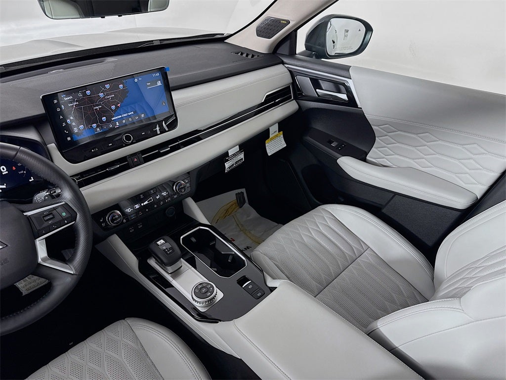 2025 Mitsubishi Outlander Platinum Edition