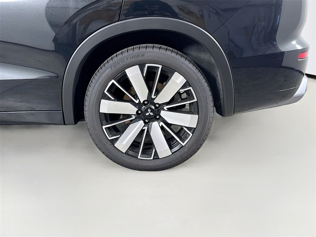 2025 Mitsubishi Outlander Platinum Edition