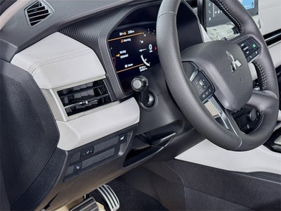 2025 Mitsubishi Outlander Platinum Edition
