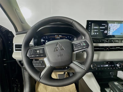 2025 Mitsubishi Outlander Platinum Edition