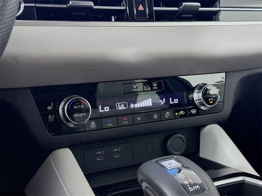 2025 Mitsubishi Outlander Platinum Edition