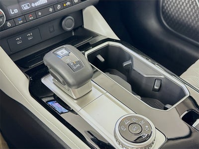 2025 Mitsubishi Outlander Platinum Edition