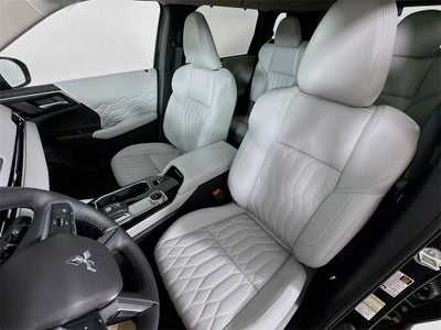 2025 Mitsubishi Outlander Platinum Edition