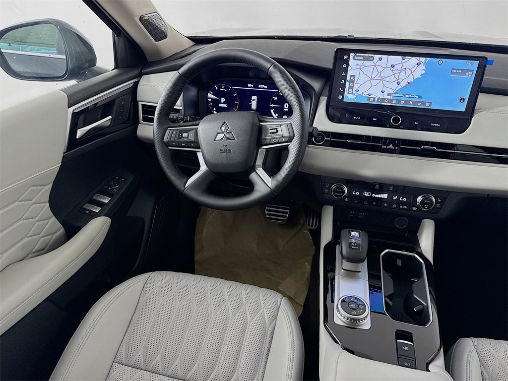 2025 Mitsubishi Outlander Platinum Edition