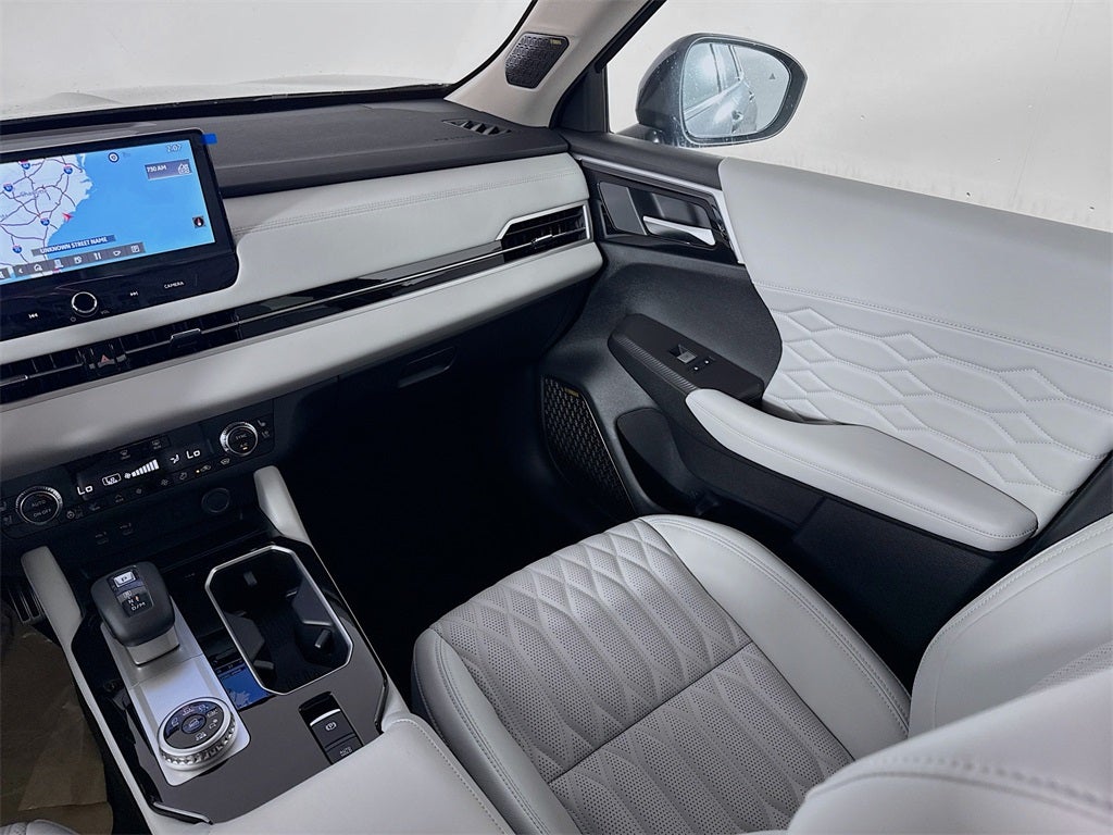 2025 Mitsubishi Outlander Platinum Edition