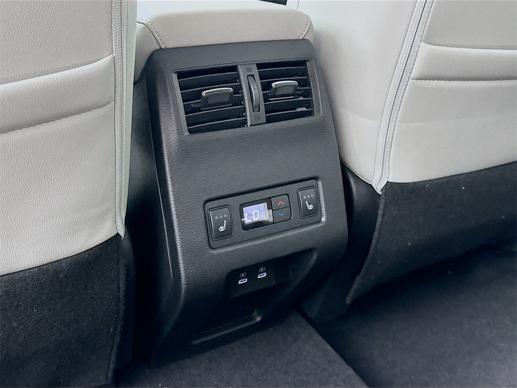 2025 Mitsubishi Outlander Platinum Edition