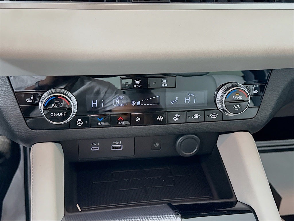 2025 Mitsubishi Outlander PHEV SEL