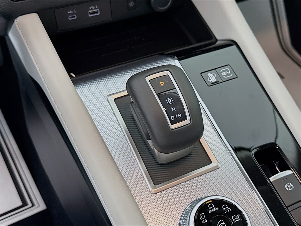 2025 Mitsubishi Outlander PHEV SEL