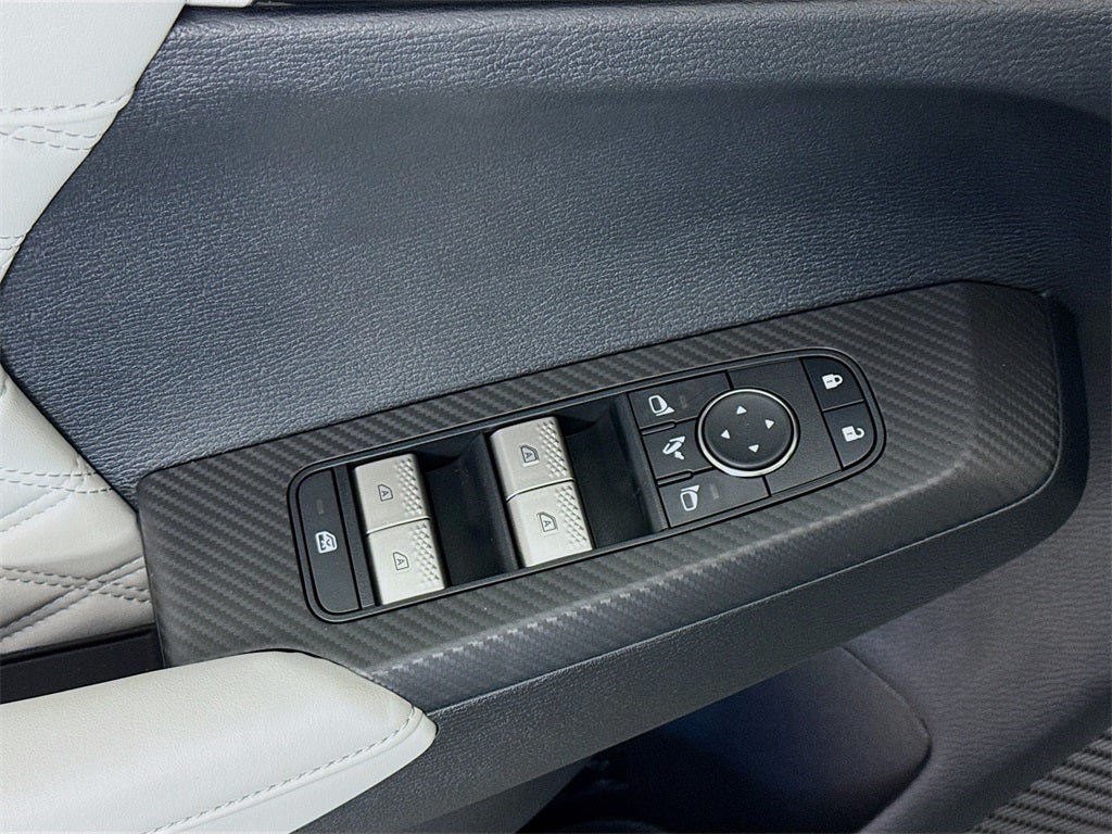 2025 Mitsubishi Outlander PHEV SEL