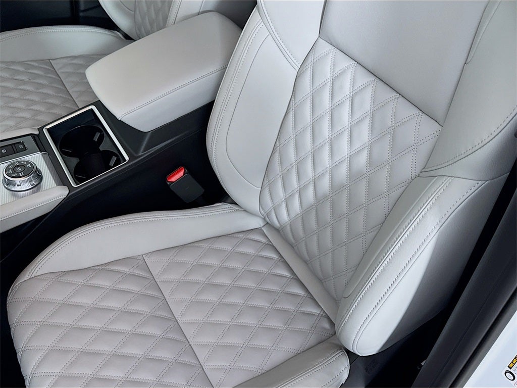 2025 Mitsubishi Outlander PHEV SEL