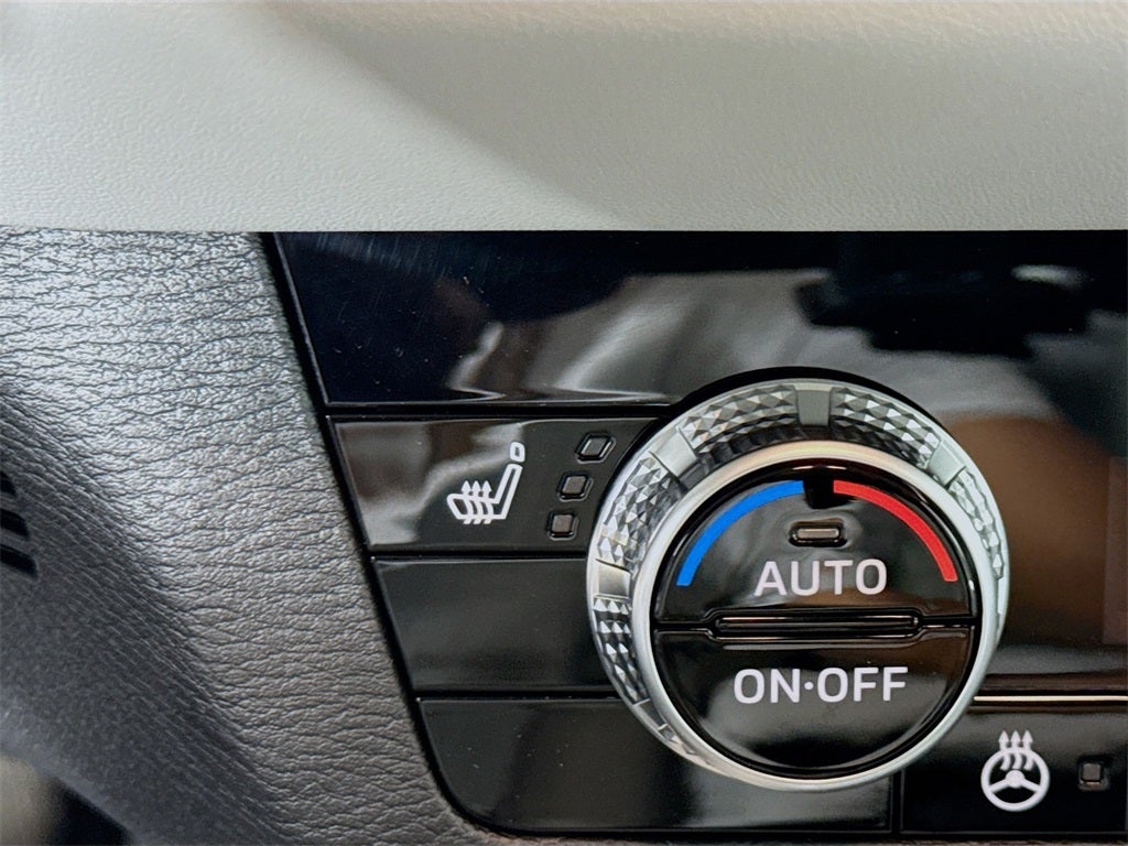 2025 Mitsubishi Outlander PHEV SEL