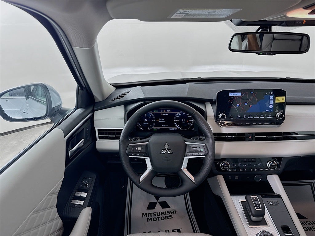 2025 Mitsubishi Outlander PHEV SEL