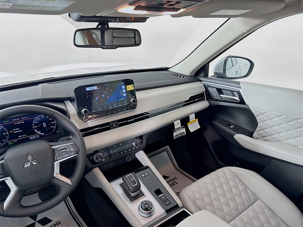 2025 Mitsubishi Outlander PHEV SEL