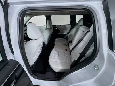 2025 Mitsubishi Outlander PHEV SEL