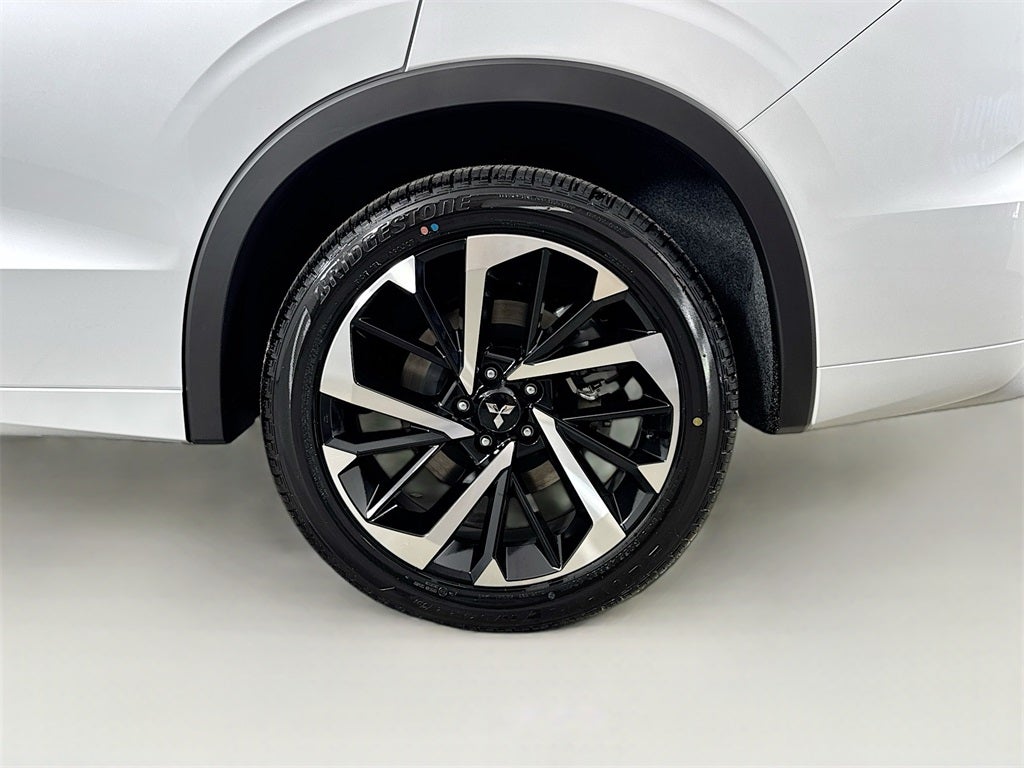 2025 Mitsubishi Outlander PHEV SEL